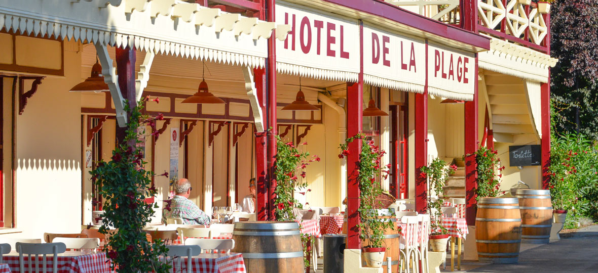 Dîner à Lhôtel De La Plage